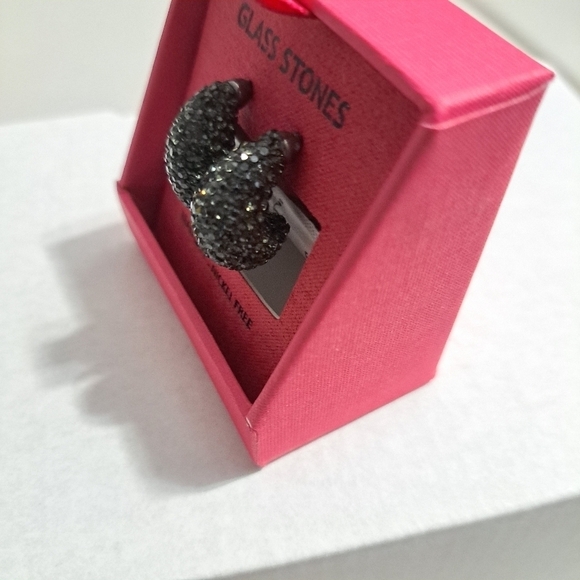 House of Harlow 1960 Glass Stone Stud Earrings - Picture 4 of 9